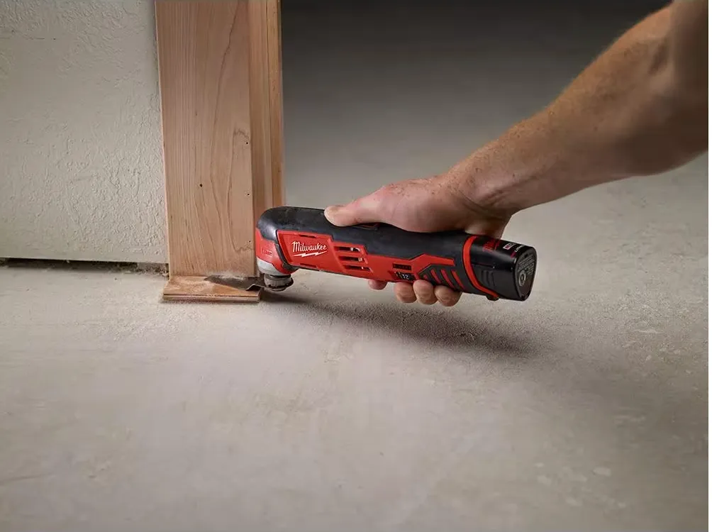 2426-20 Milwaukee M12 Oscillating Multi Tool (Tool Only)