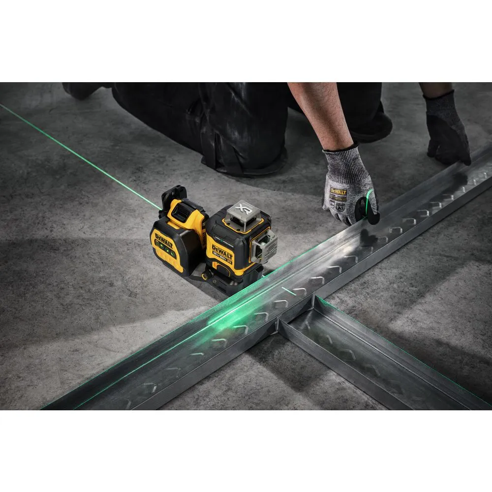 DeWALT DCLE34033D1 20V MAX XR 3 x 360 High Precision Green Beam Laser Kit?