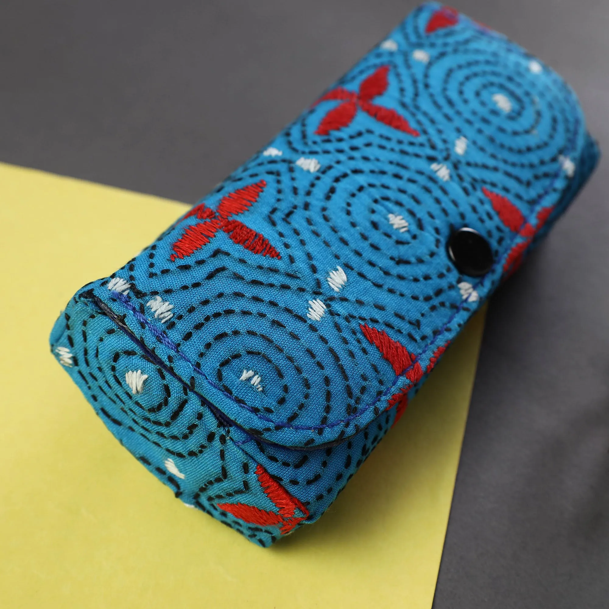 Handcrafted Bengal Kantha Work Spectacle Case 06