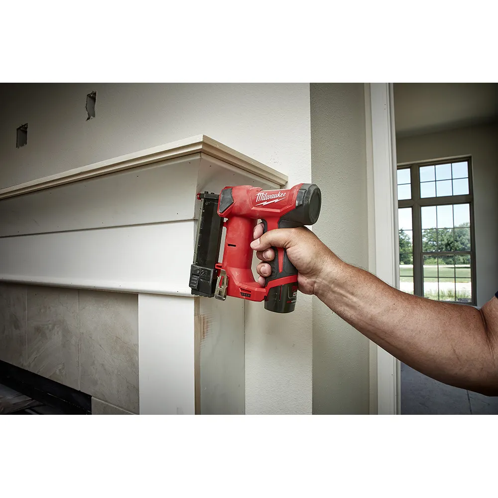 Milwaukee M12 23 Gauge Pin Nailer