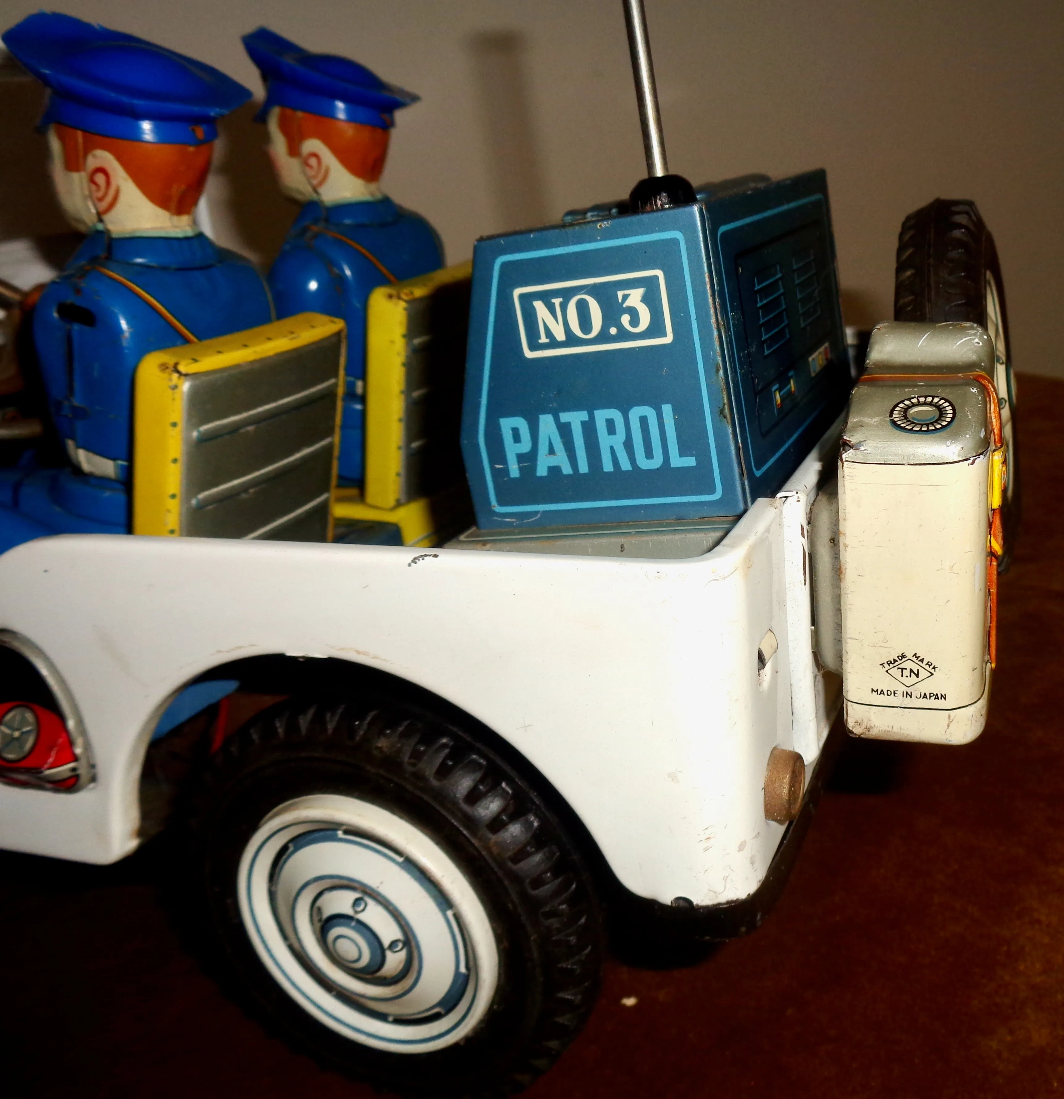 Vintage Tinplate TN Tomura Battery Operated Police Jeep Made in Japan