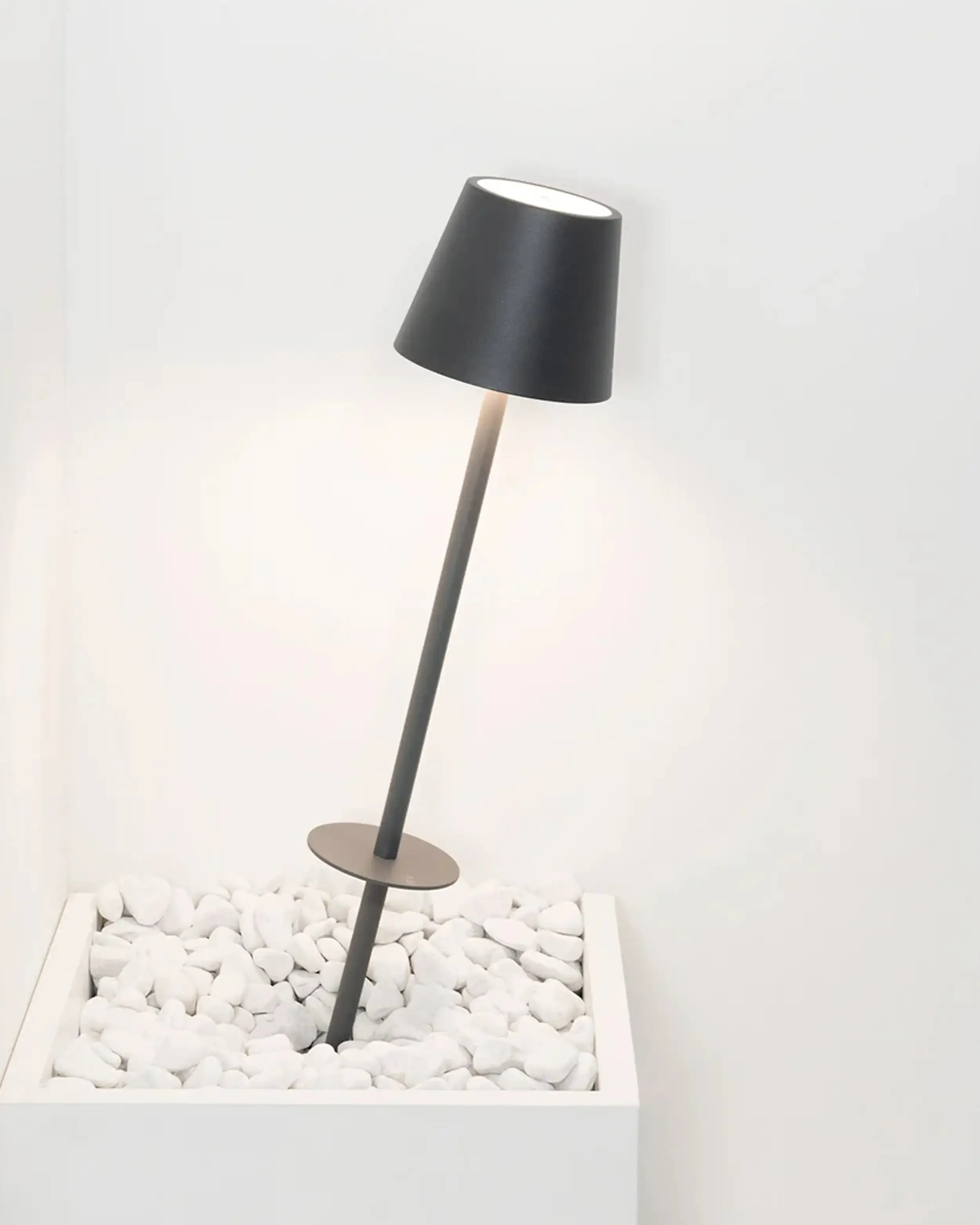 Zafferano Lampes à Porter Poldina Peg Floor lamp